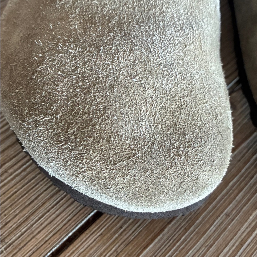 Birkenstock Clogs in Taupe - Picture 4 of 12